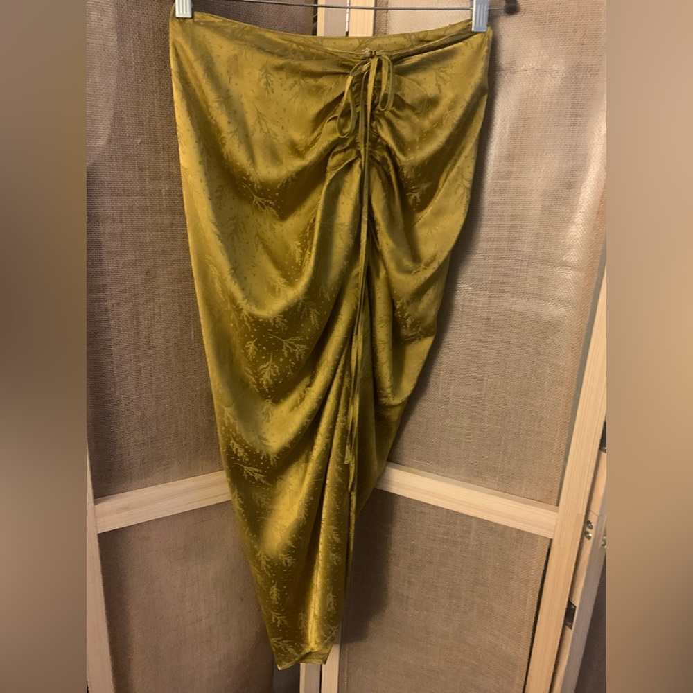 Elegant Olive Midi Skirt